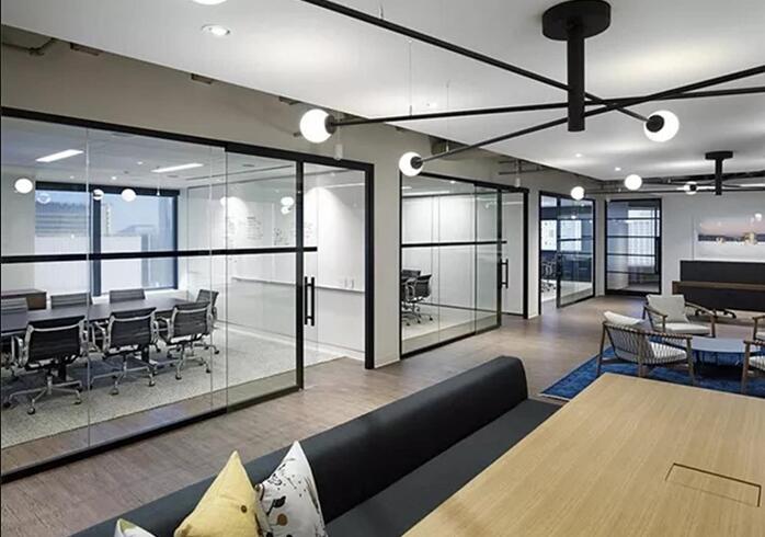 宏本給我辦公室設(shè)計(jì)裝飾我很滿意!